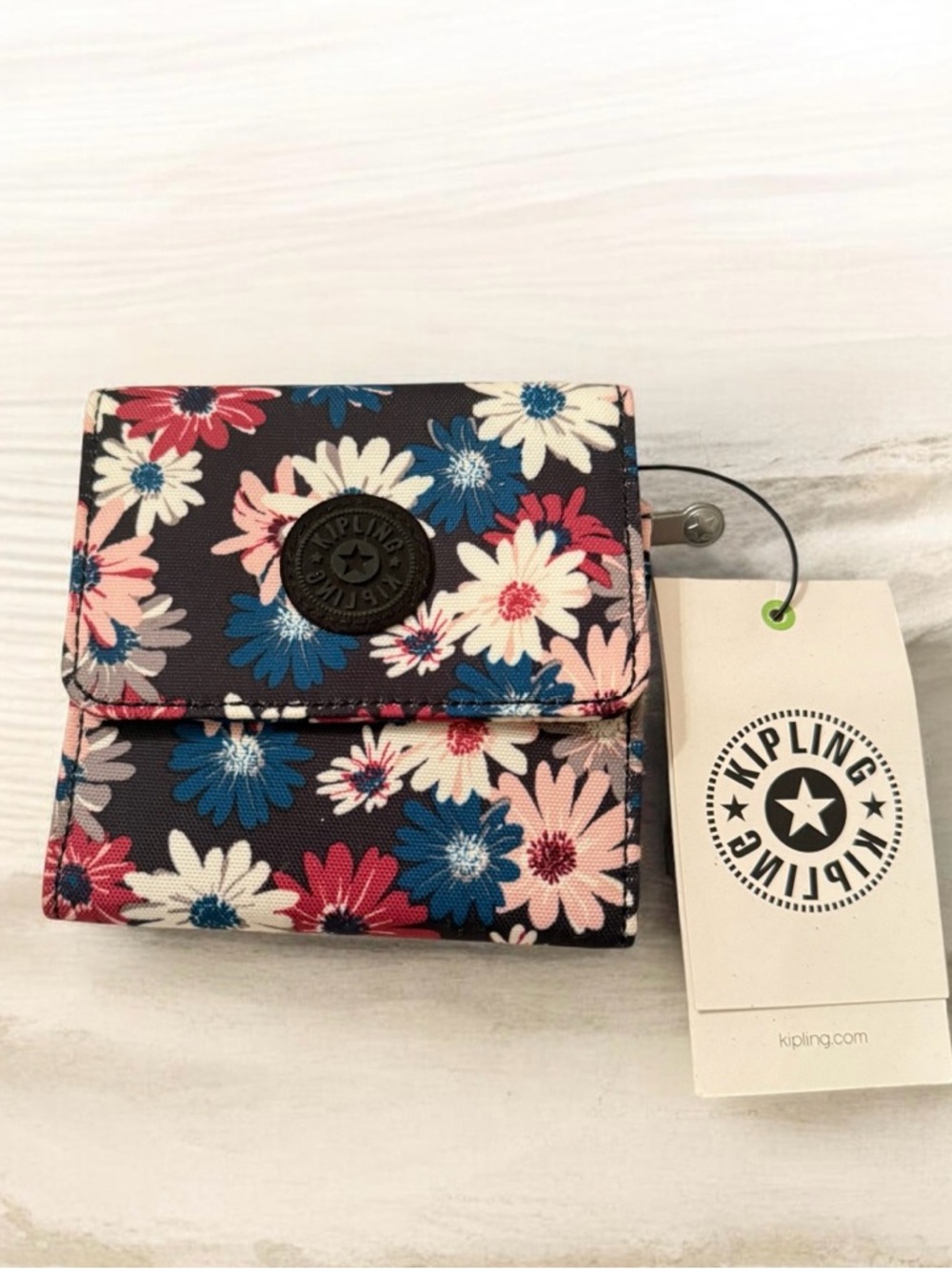 Kipling Cece Small Wallet Trifold Snap Polyamide  Blooming Petals ( small tear)